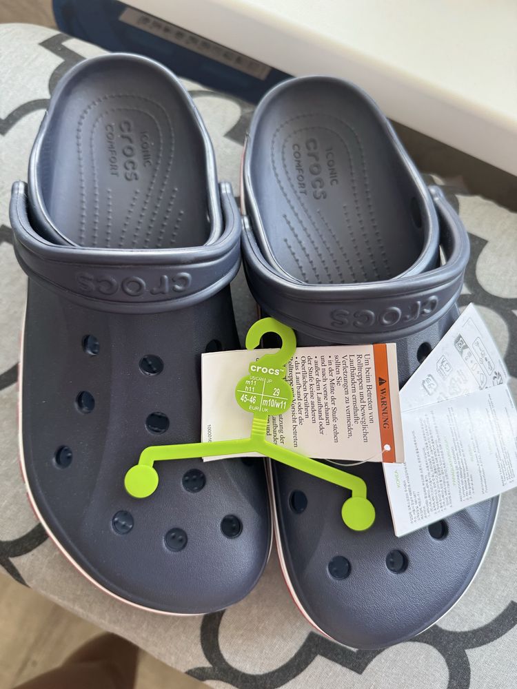 Продам crocs оригінал
