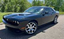 2016 Dodge Challenger SXT Plus RWD