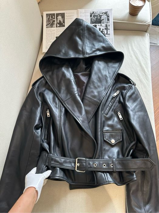 Женская кожаная куртка