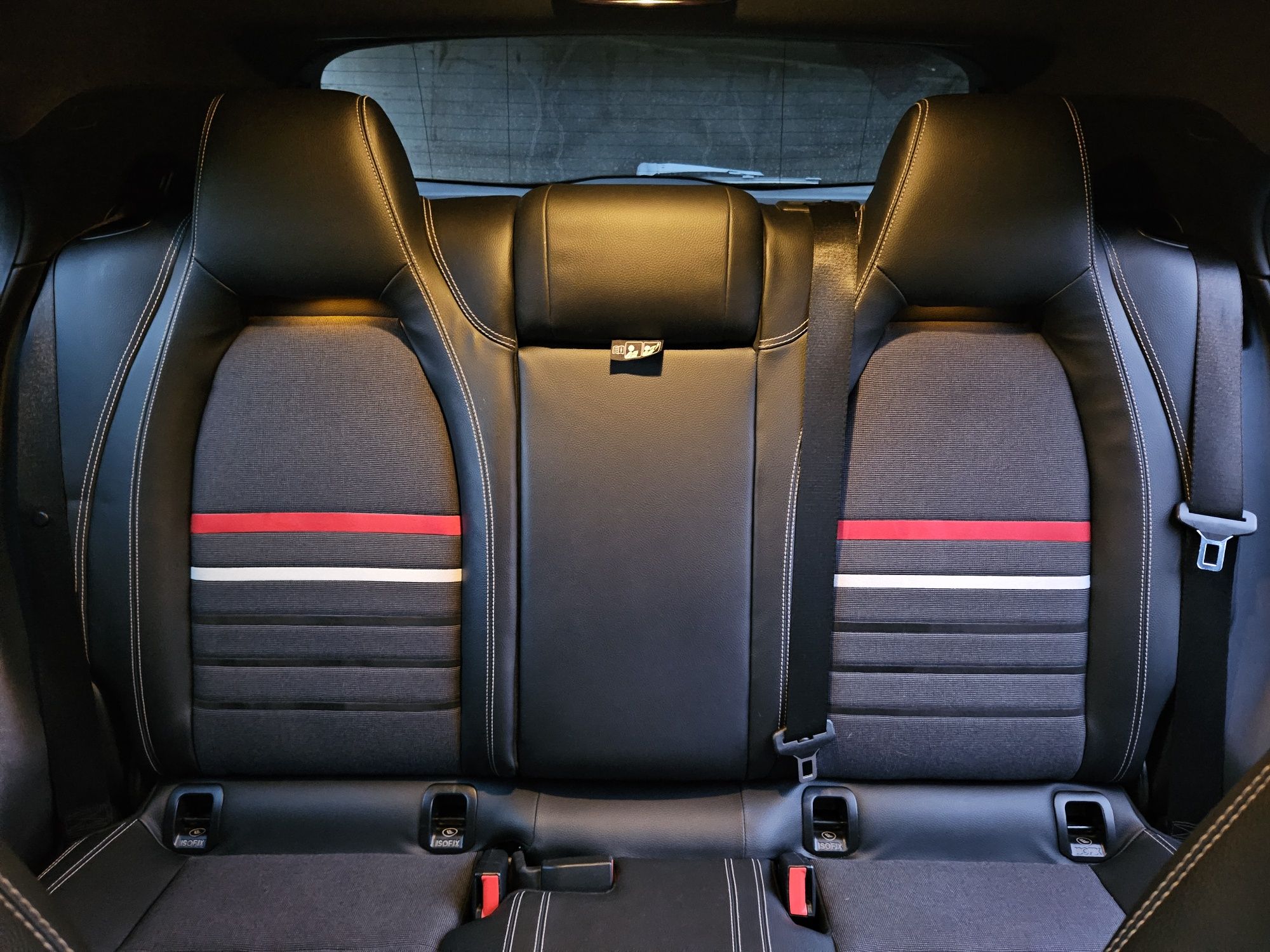 Mercedes-Benz A180 (W176)