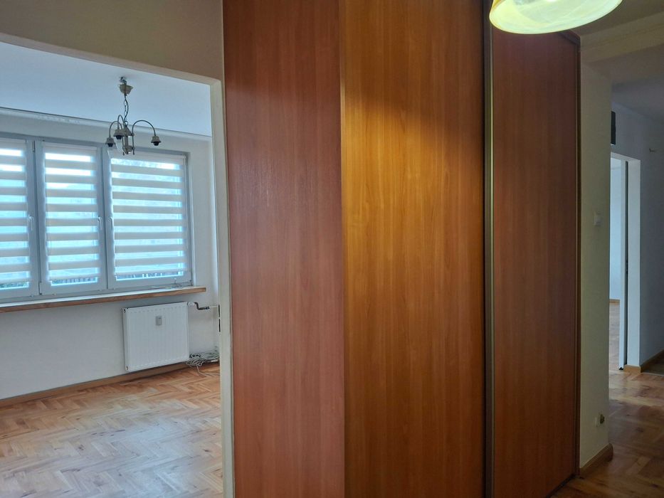 Piękny apartament 4-pok.+ kuchnia. Duży taras. ul. Majora. 1 piętro