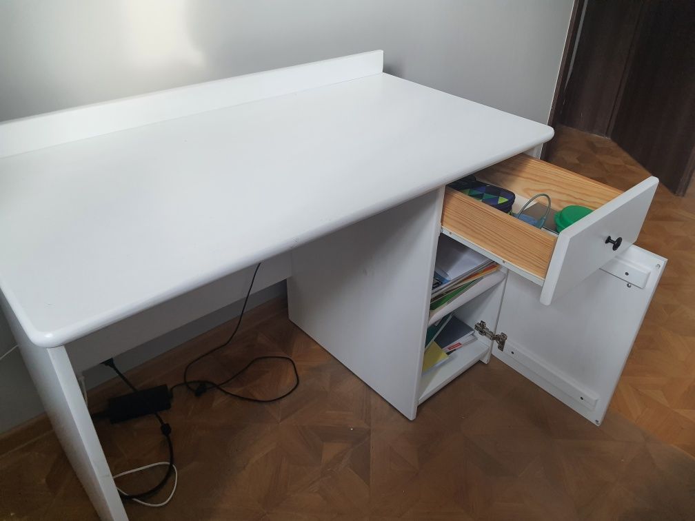 Biurko drewniane białe zrobione pod zamówienie