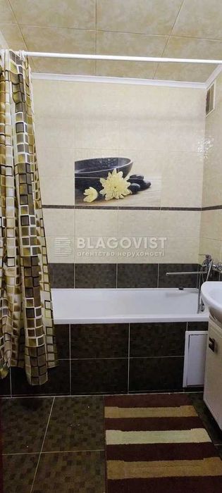 Продаємо затишну 3кім.квартиру в Деснянському р-ні Марини Цвєтаєвої 12