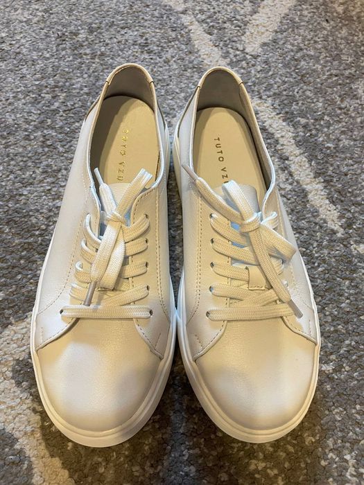 Лот женской обуви