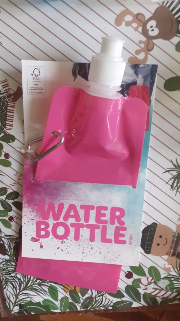 Butelka na wodę plastikowa z zawieszka