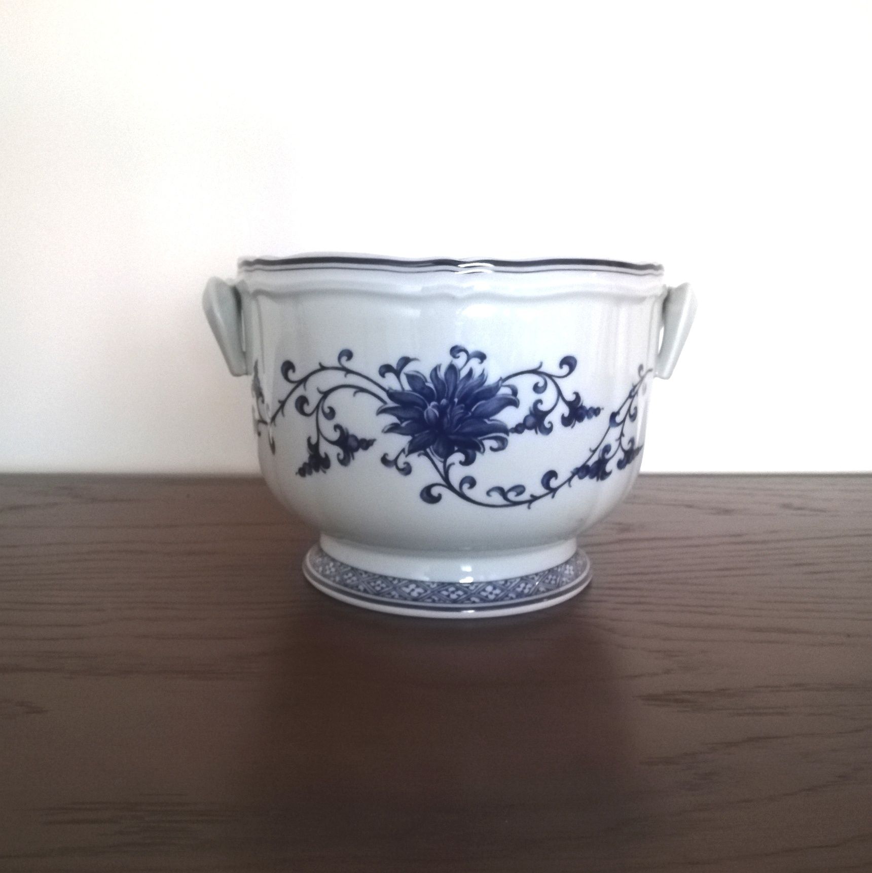 Vaso, cachepôt da coleção Lazuli, da Vista Alegre