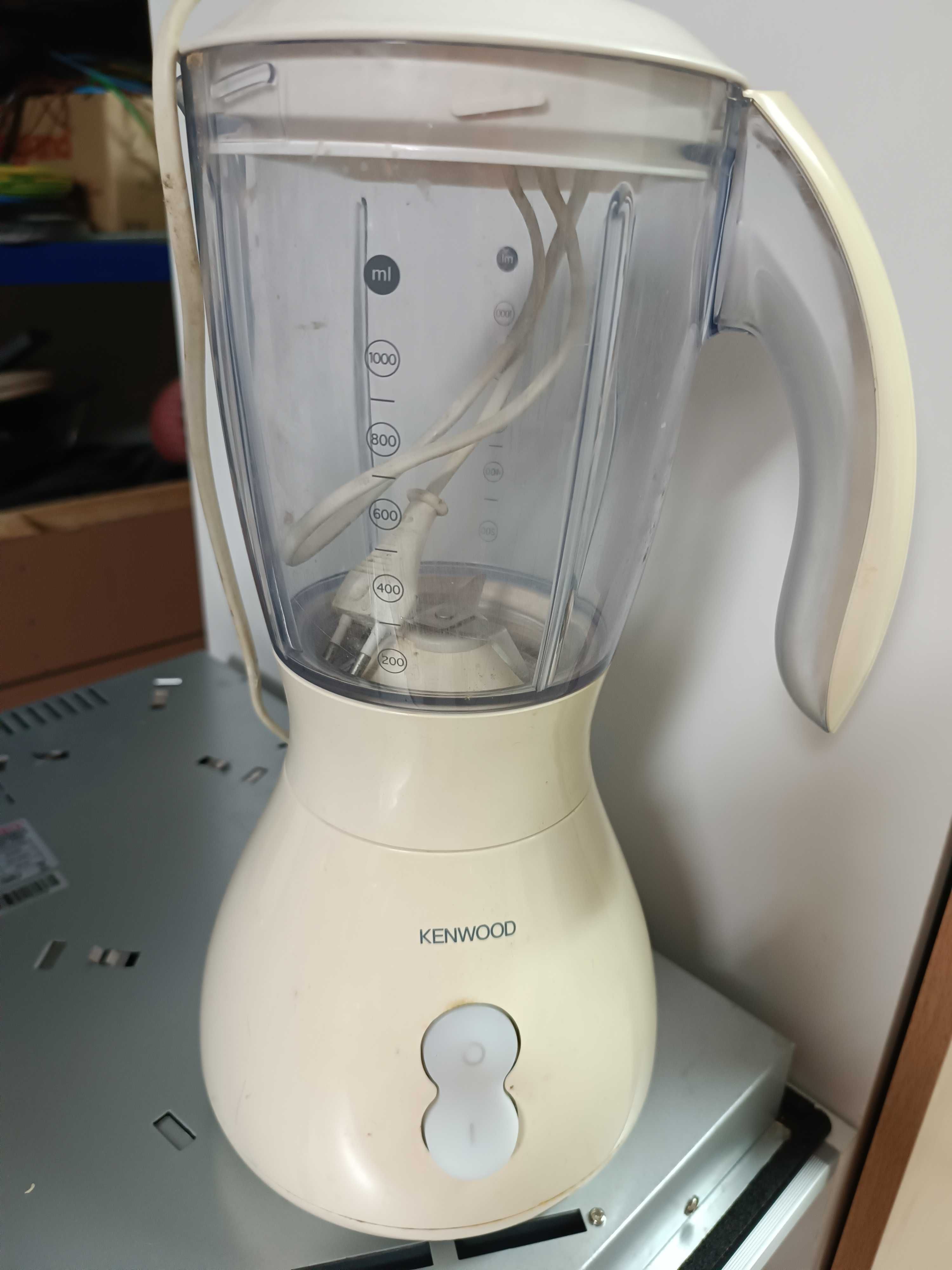 Liquidificador + Dispensador de cereais