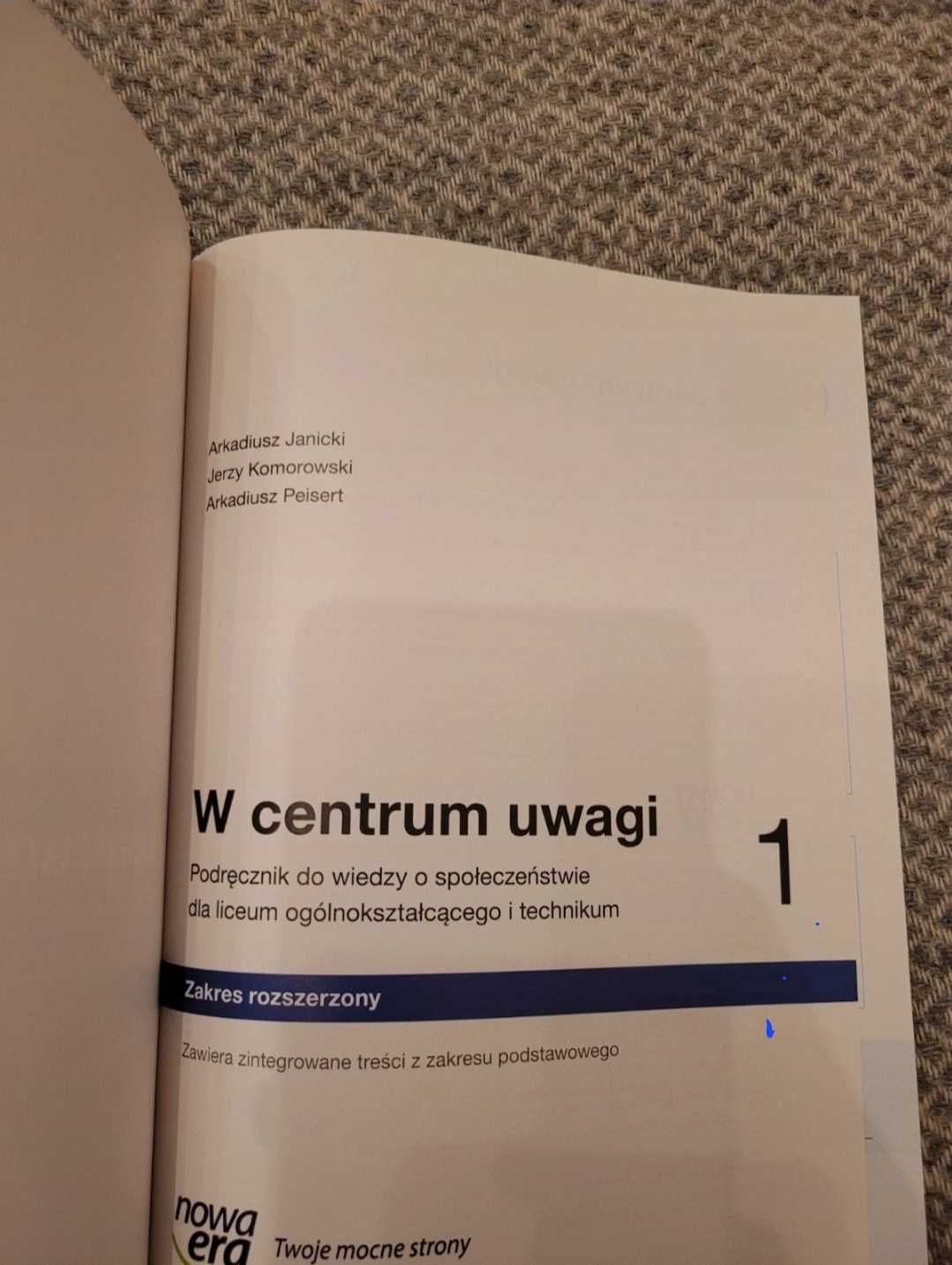 W centrum uwagi 1 Podręcznik do WOSu Zakres rozszerzony