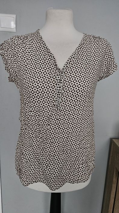 Bluzka na krótki rękaw  asymetryczna