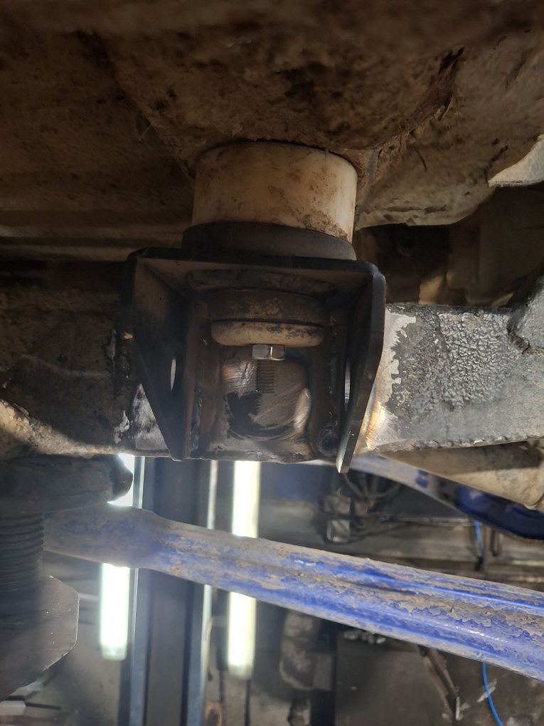 Reperaturka mocowania karoserii przy ramie do samochodu Suzuki Vitara