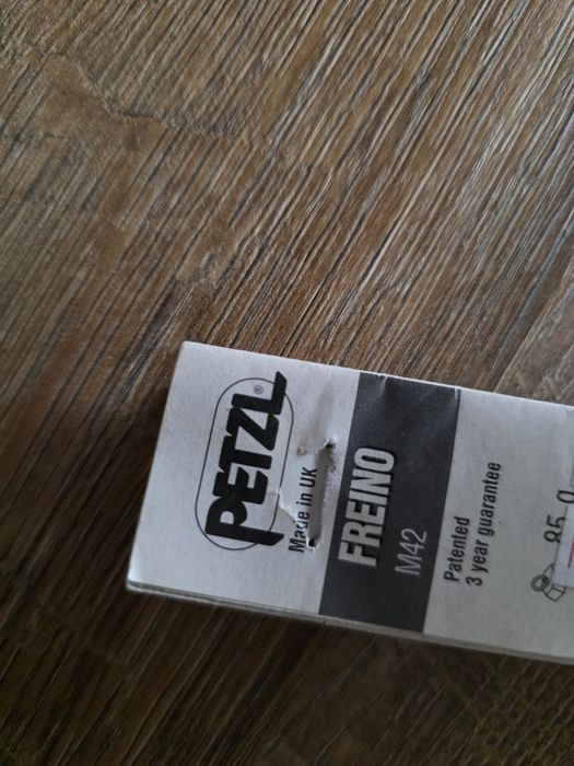 Zestaw Petzl Grigri+ oraz karabinek Freino