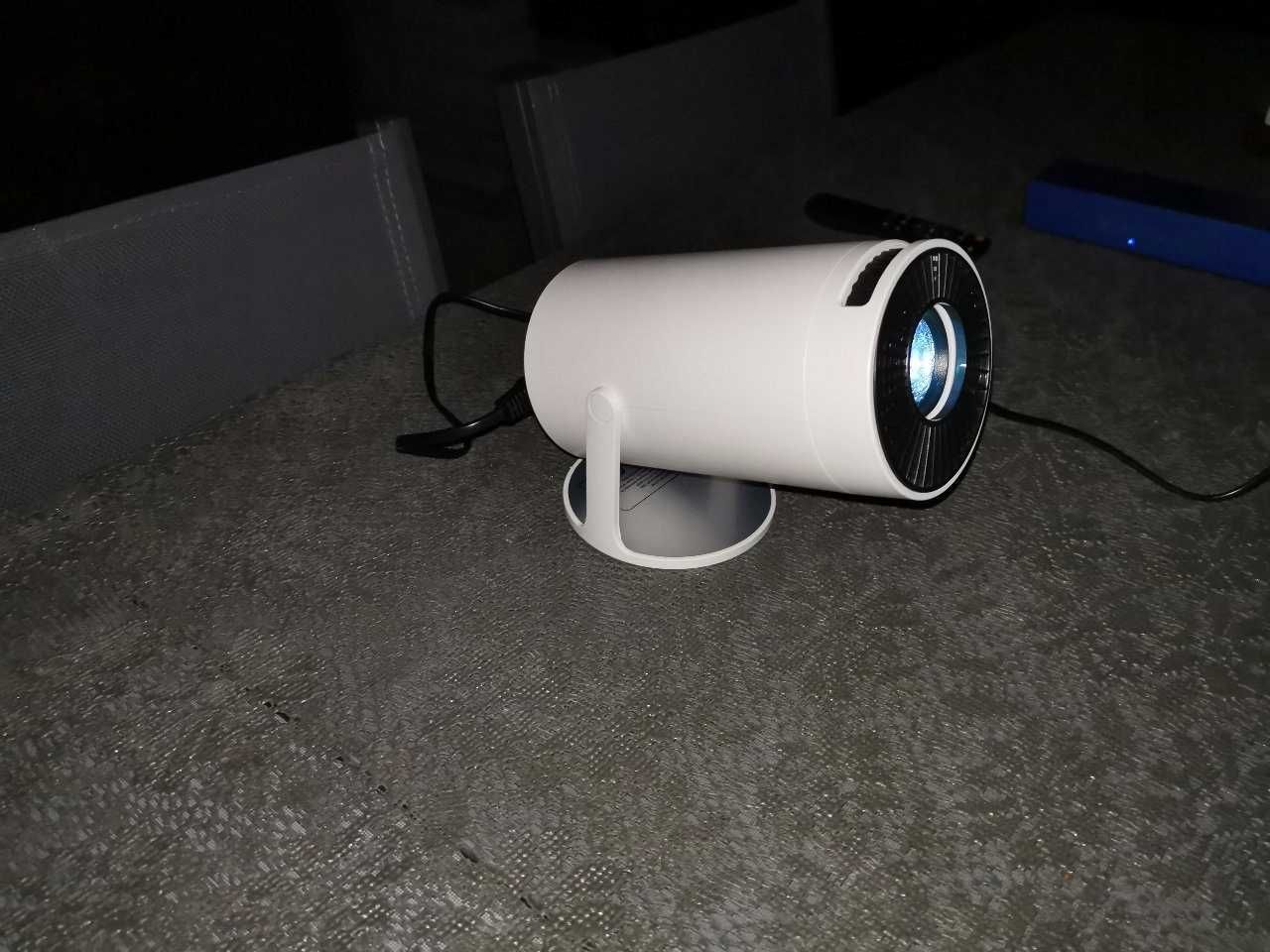 NOWY Mini Projektor 4K WiFi Android TV Smart Rzutnik Głośnik
