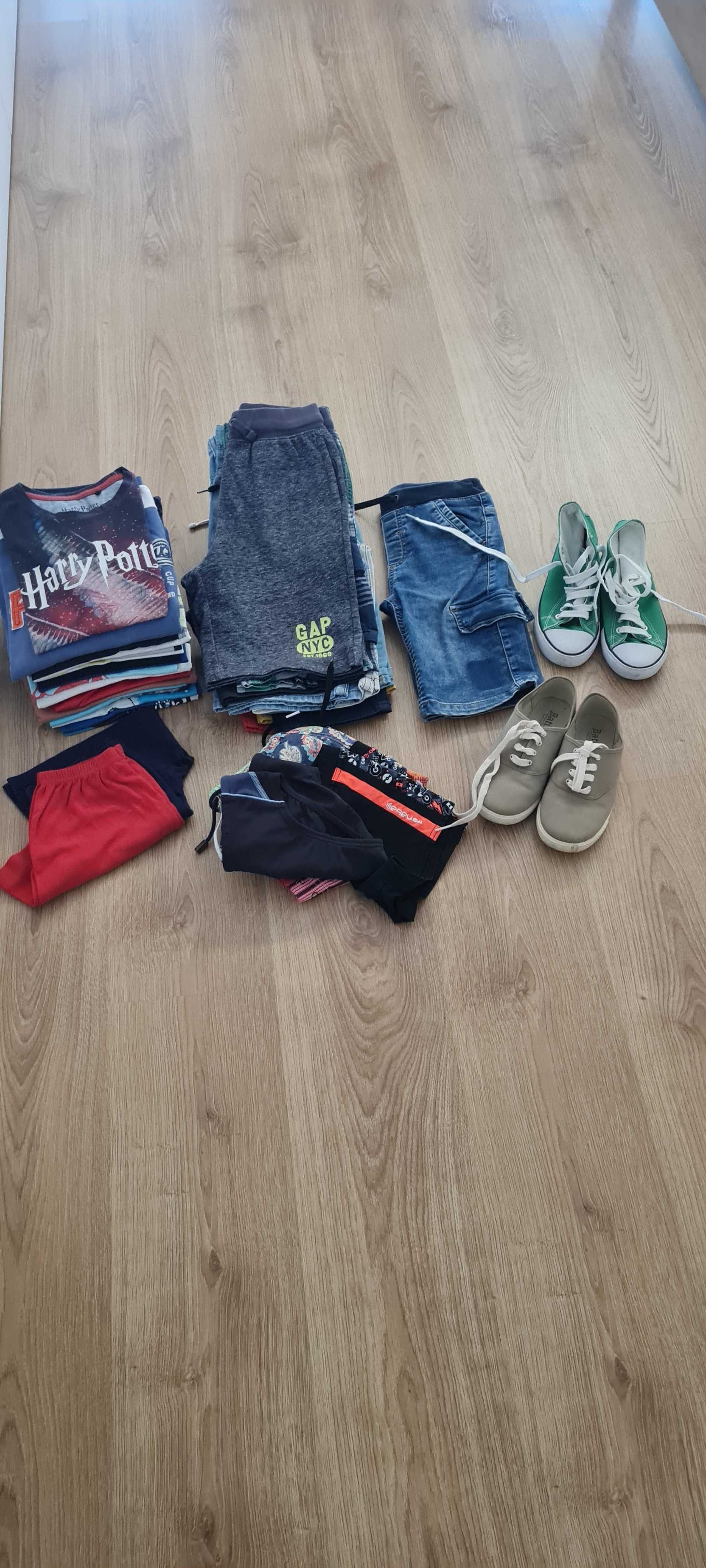 Lote de varia roupas menino 8 anos