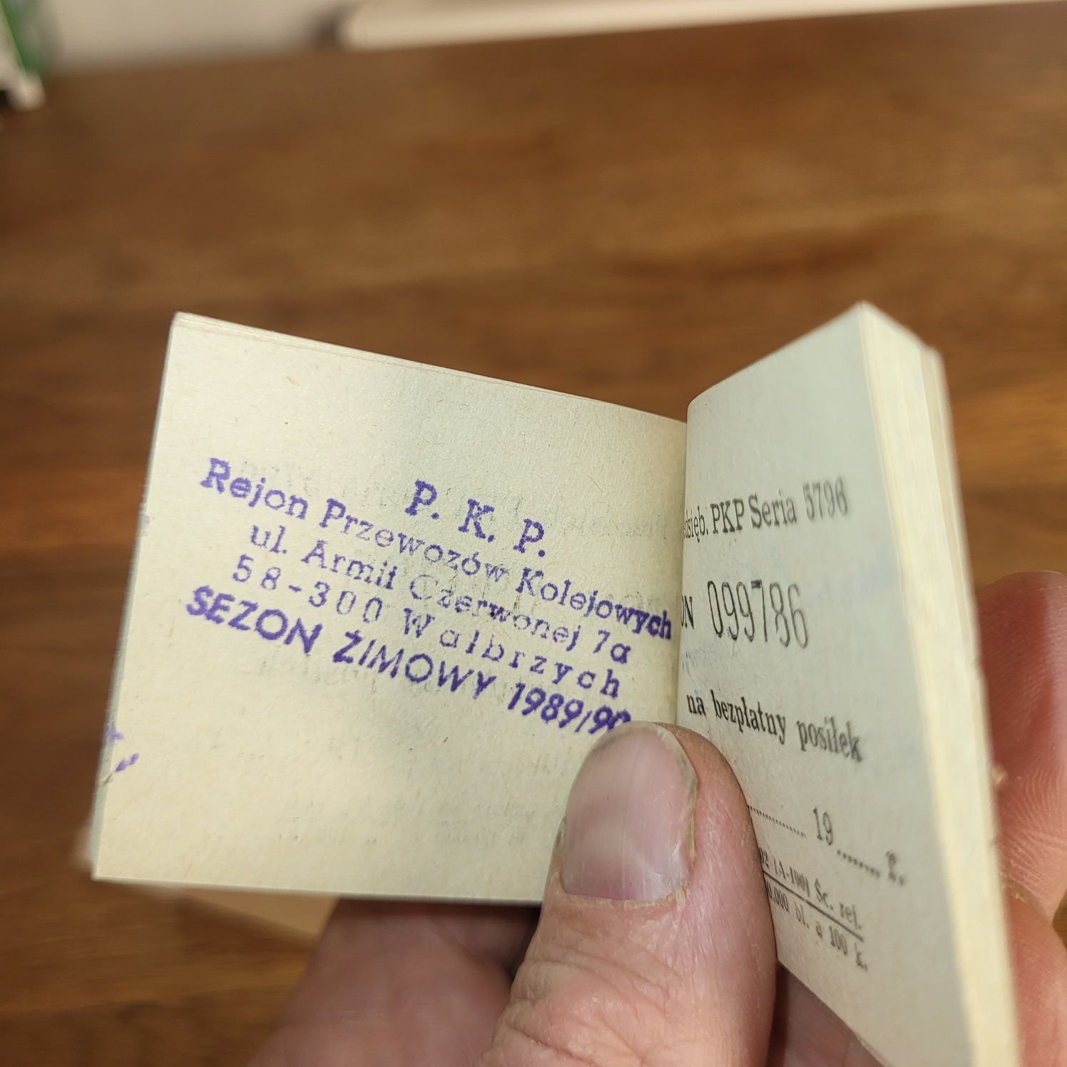 Zestaw PKP Bon na bezpłatny posiłek ⁸³