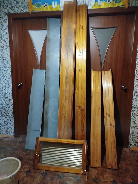 Продам деревянные окна из сосны, подоконник,отлив, цена ниже,торг.