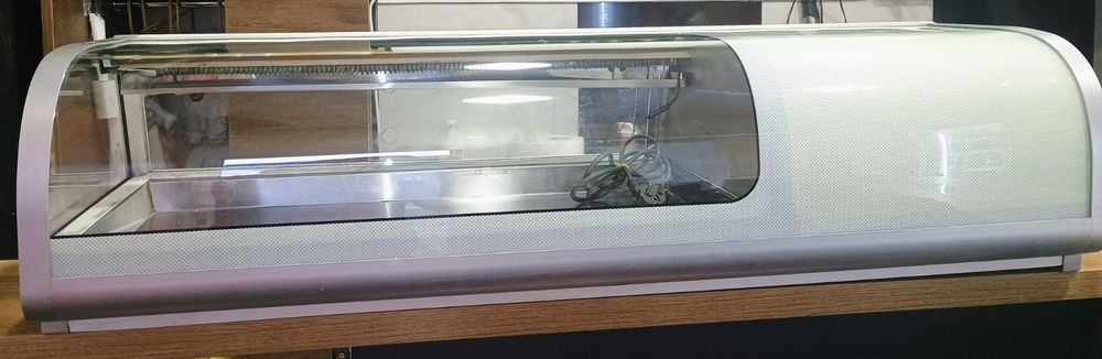 Вітрина холодильник