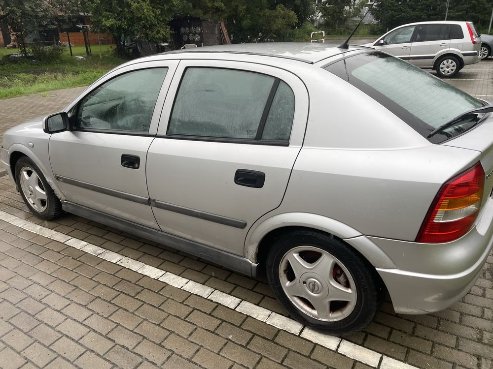 Opel Astra 1.6 8v LPG 5drzwi webasto klima nowy przeglad