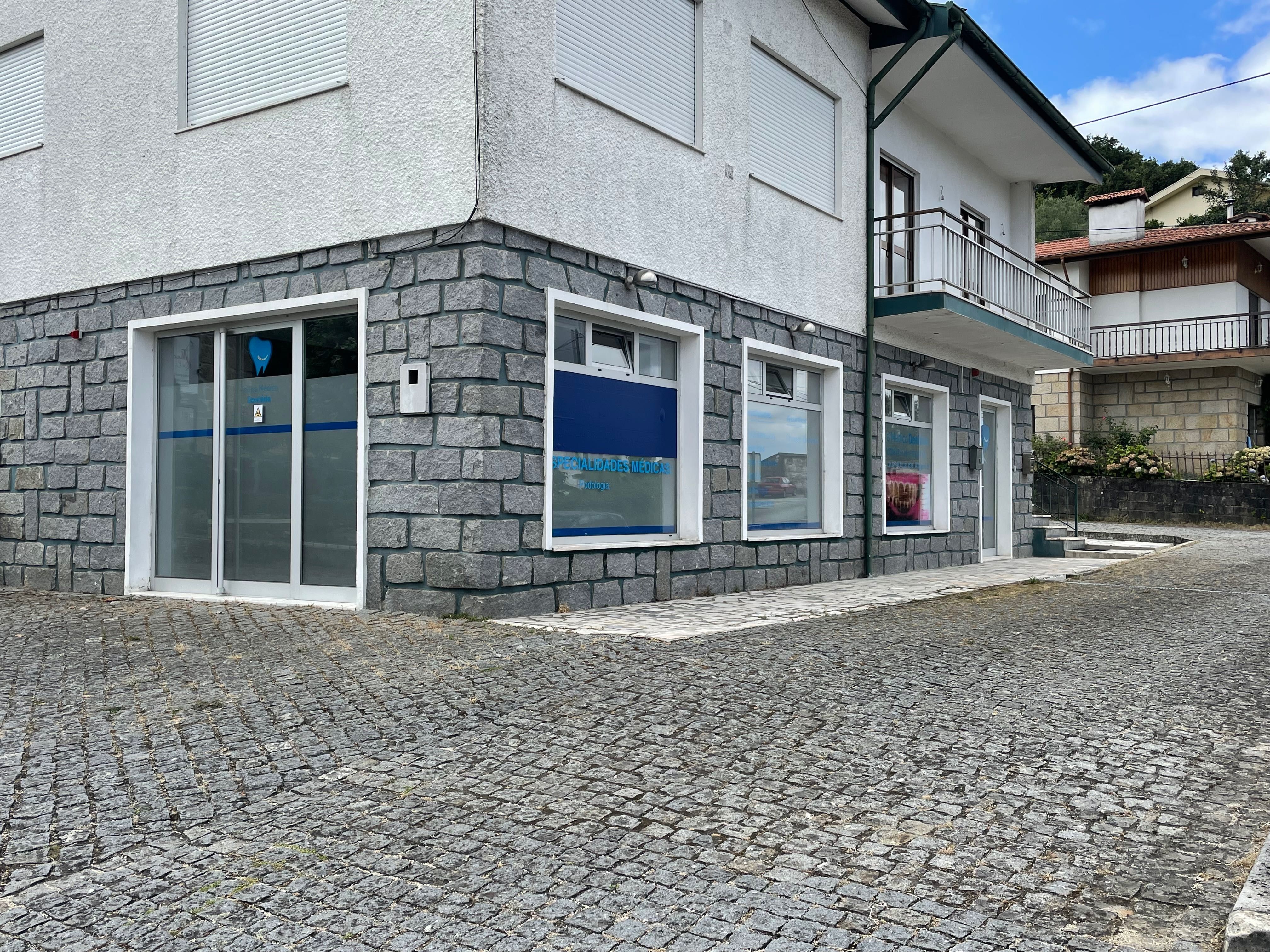 Trespasse Clínica Dentária em Braga