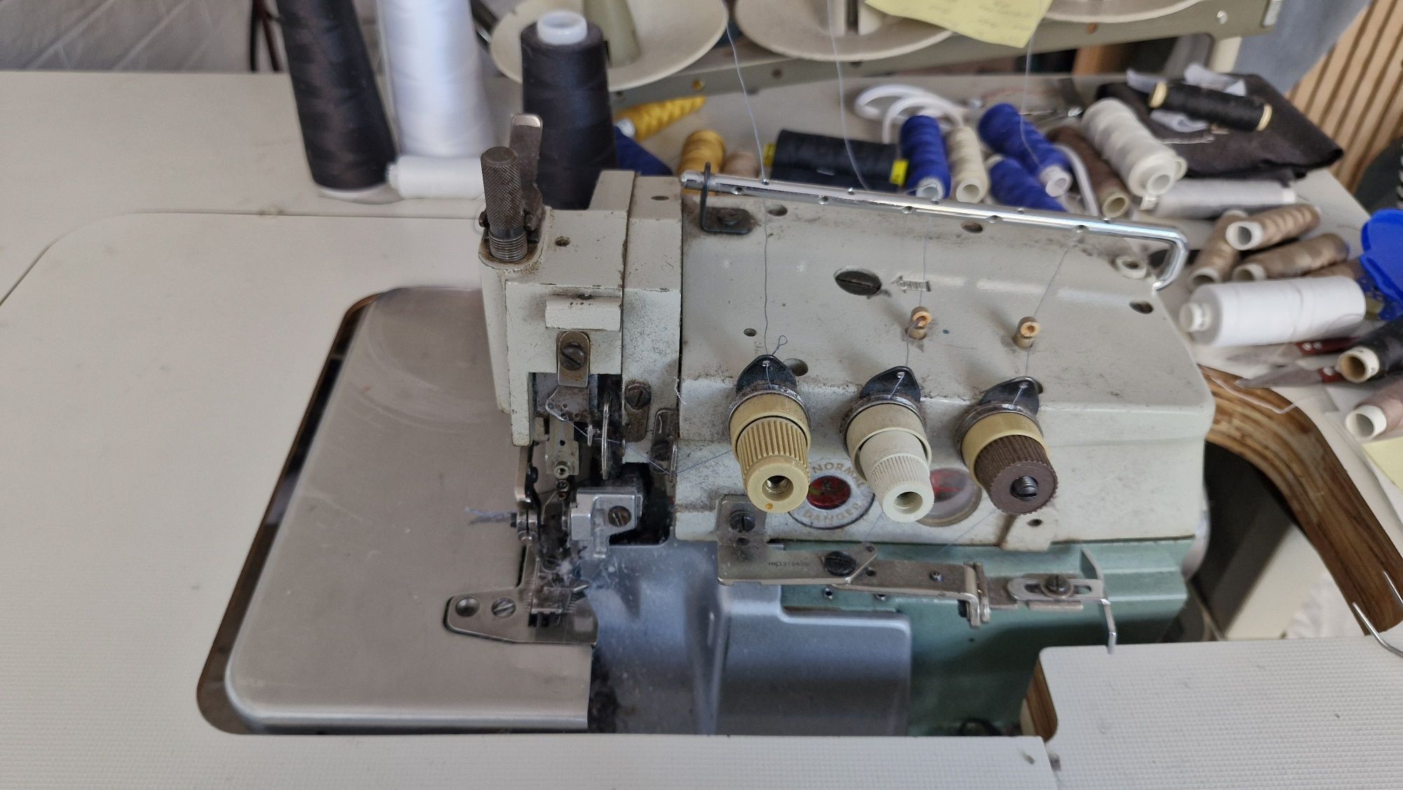 Overlock przemysłowy