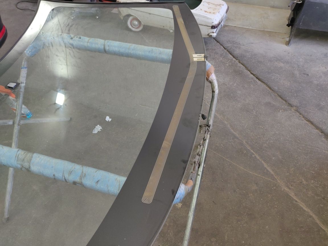 Лобовое стекло Mitsubishi Outlander XL Ветровое боковое заднее замена