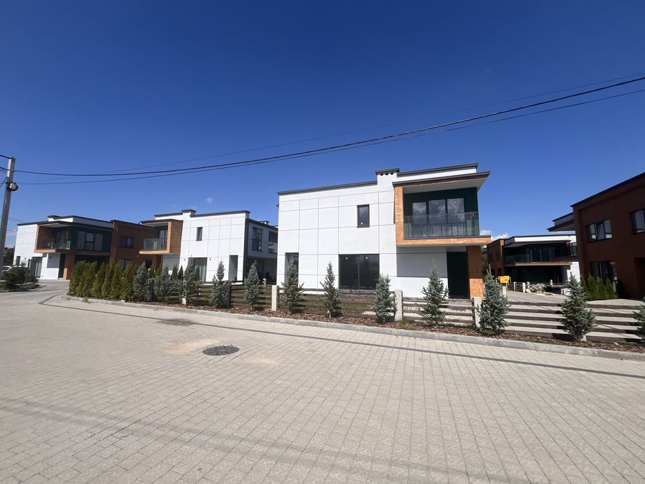 Продаж котеджу с.Зубра вул Івана Франка 23 ЖК Капітель