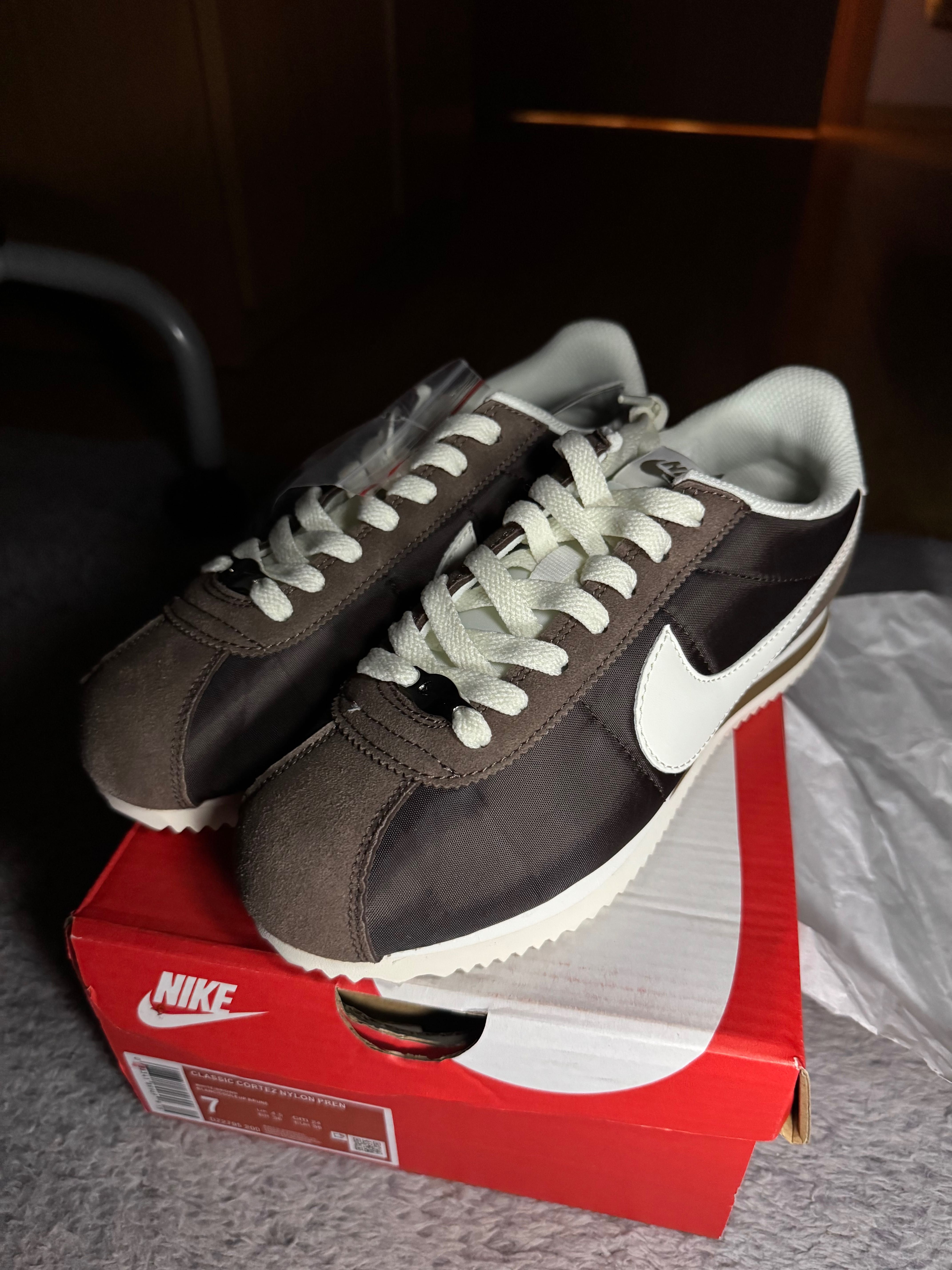Nike Cortez brązowy