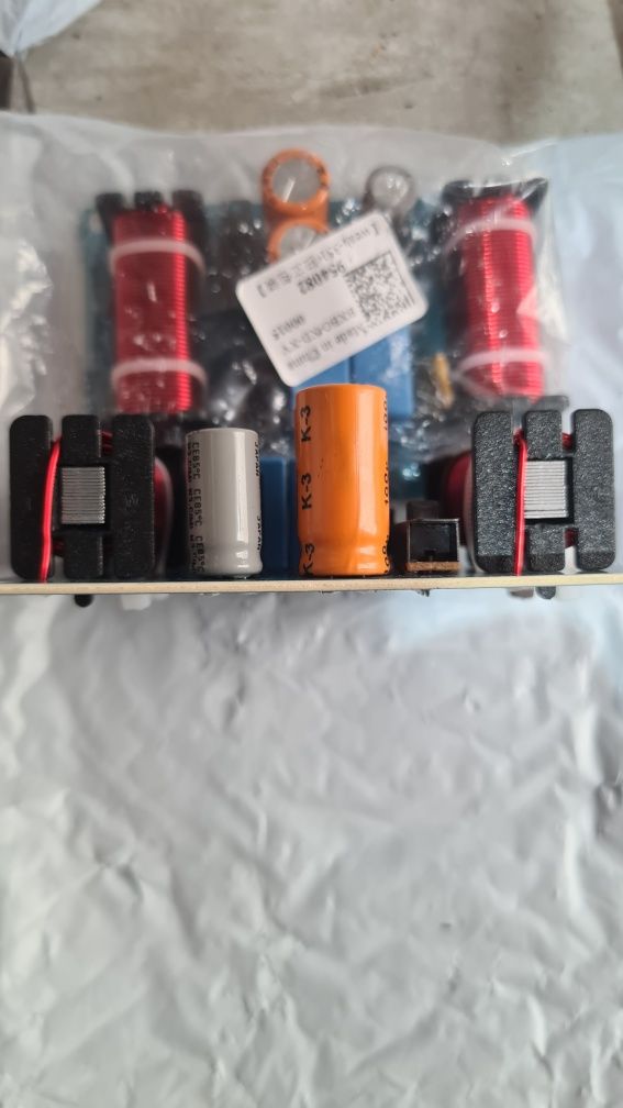 Zwrotnice 3 drożne 150w weah 351 4-8 ohm regulowane 2 szti