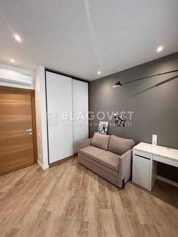 Продам 3 кімн квартиру Драгоманова, 2а  70 кв.м ст.М"Позняки"