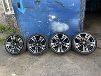 Продам разноширокие диски с резиной R 20 для BMW 5,7, G30, G12
