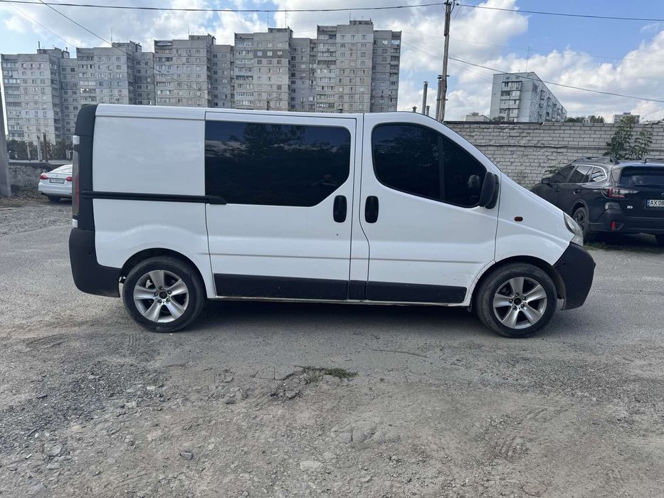 Продам рено трафик