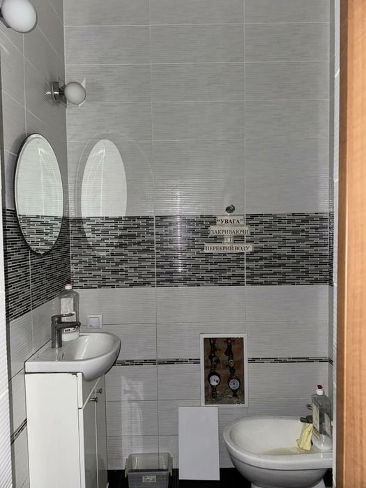 Оренда з грудня ~ приміщення 39 м² ~ Ахматова 32/18