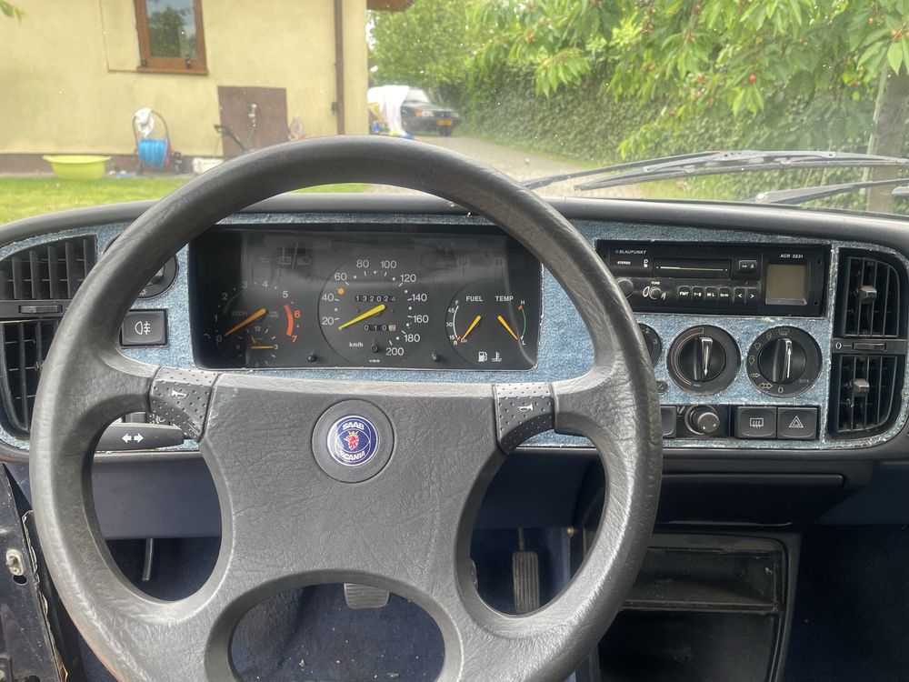 Saab 900i krokodyl 3d jedynie 131 tyś przebiegu PIERWSZY LAKIER