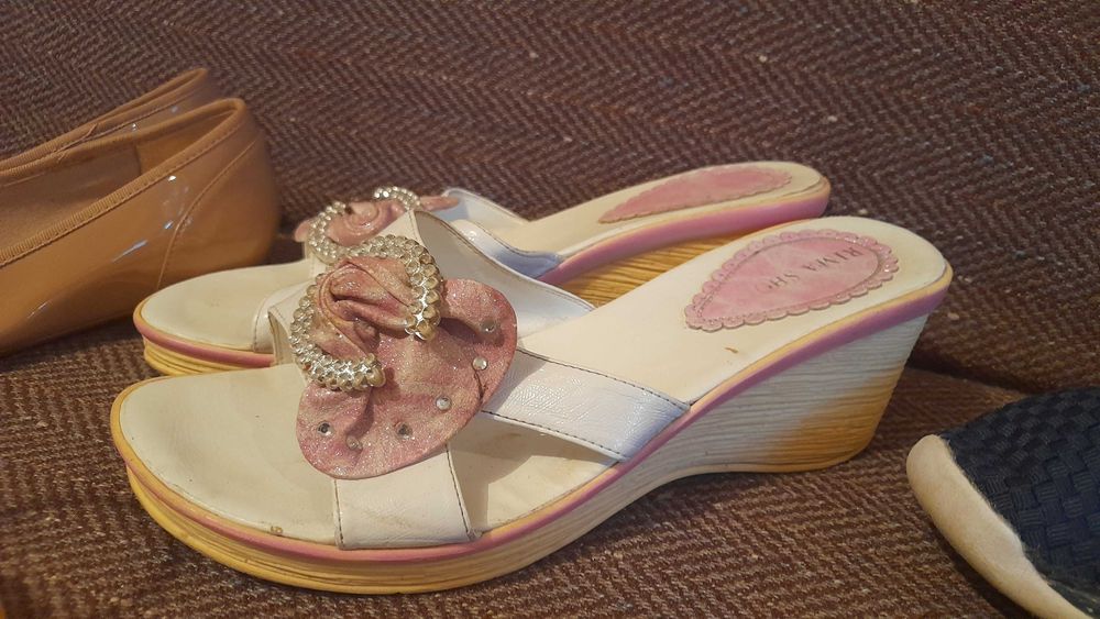 Женская обувь 39  размер