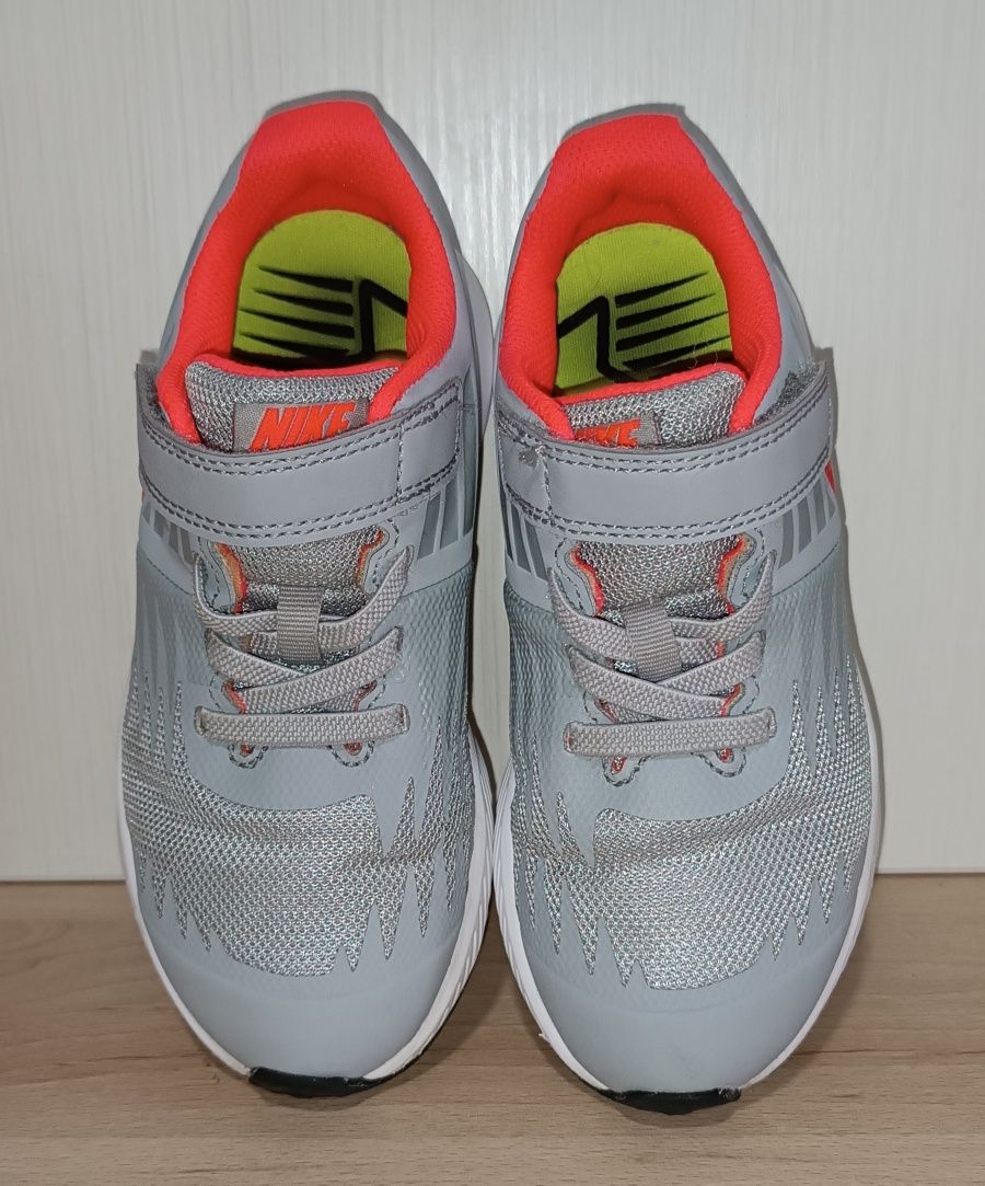 Детские кроссовки Nike Star Ranner 19 см р28,5