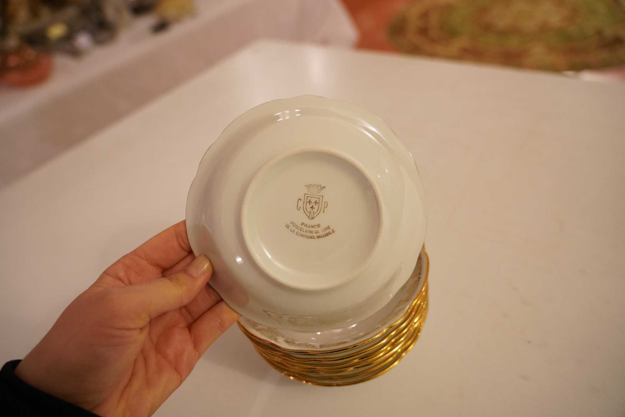 Conjunto de Taças em Porcelana de Luxo CNP