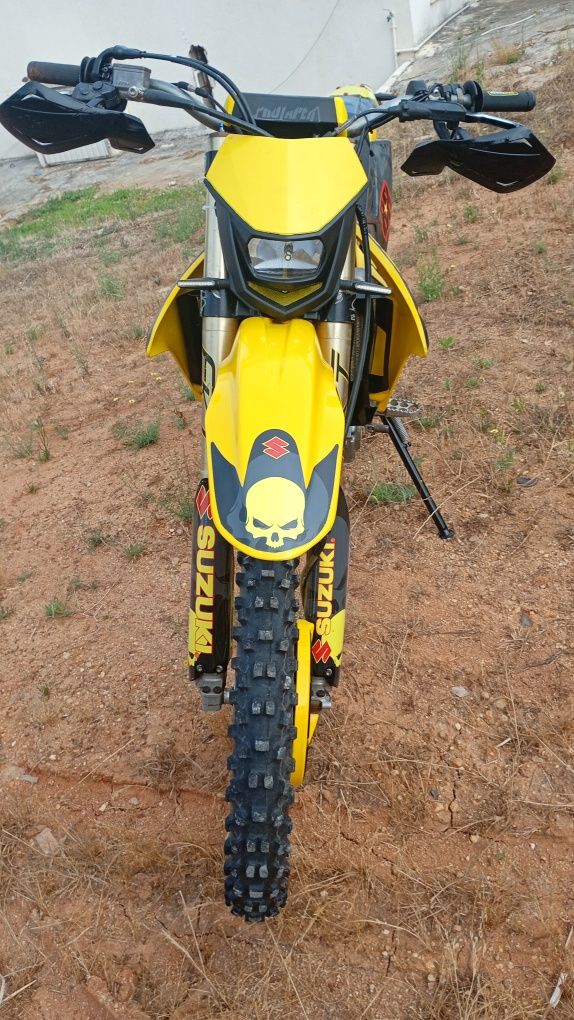 Suzuki RM-Z 250 DE 2009 MATRICULADA