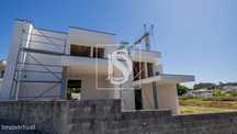 Moradia de Gaveto T3 em Construção em S. Verrissimo