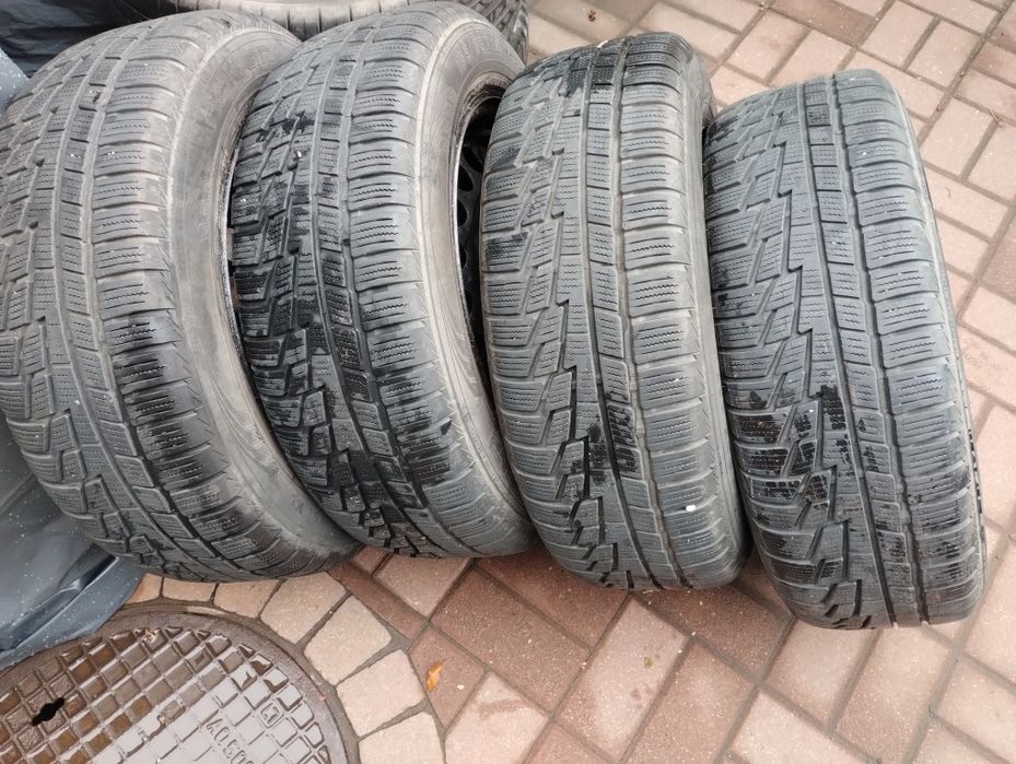 4 szt opon z felgami 4*100 ,195)65r15 Nokian 6mm