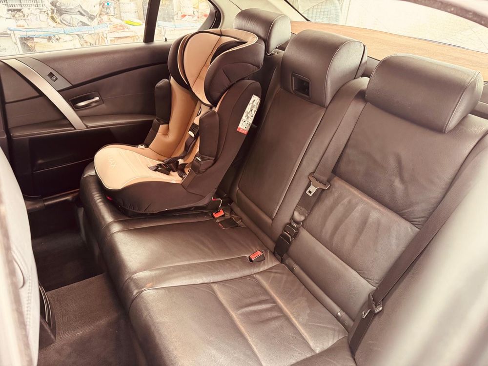 BMW 520d (2006).