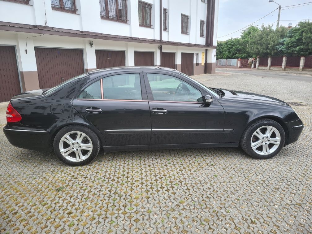 Mercedes W211 E KLASA 2006r. 1.8 GAZ kompresor, oryg lakier i przebieg