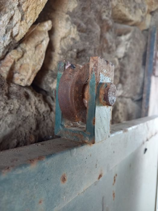 Portão para entrade de casa e jardim