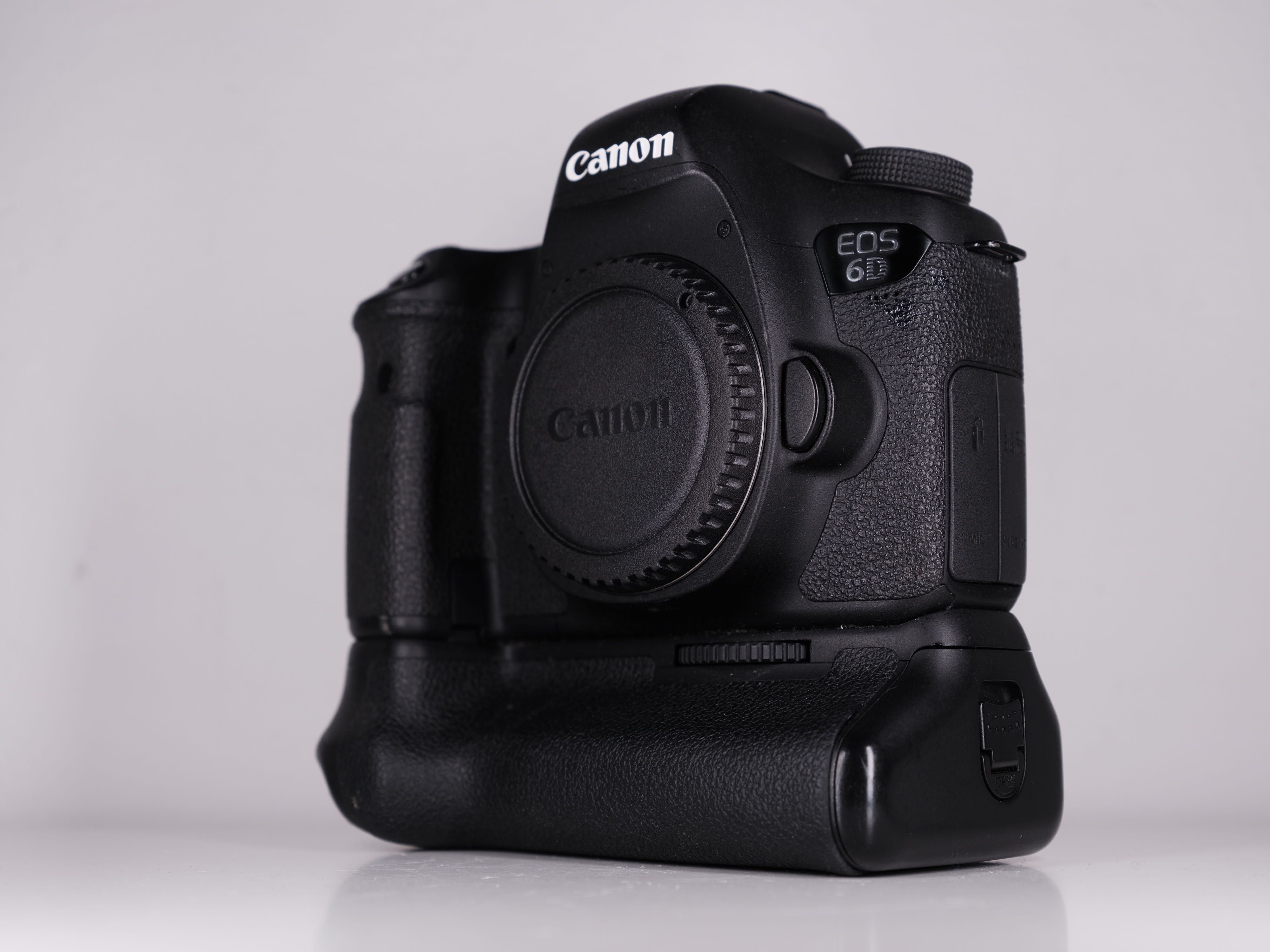Canon 6 mark 1 + бустер Пробіг 33 тис + гарантія /без передоплат