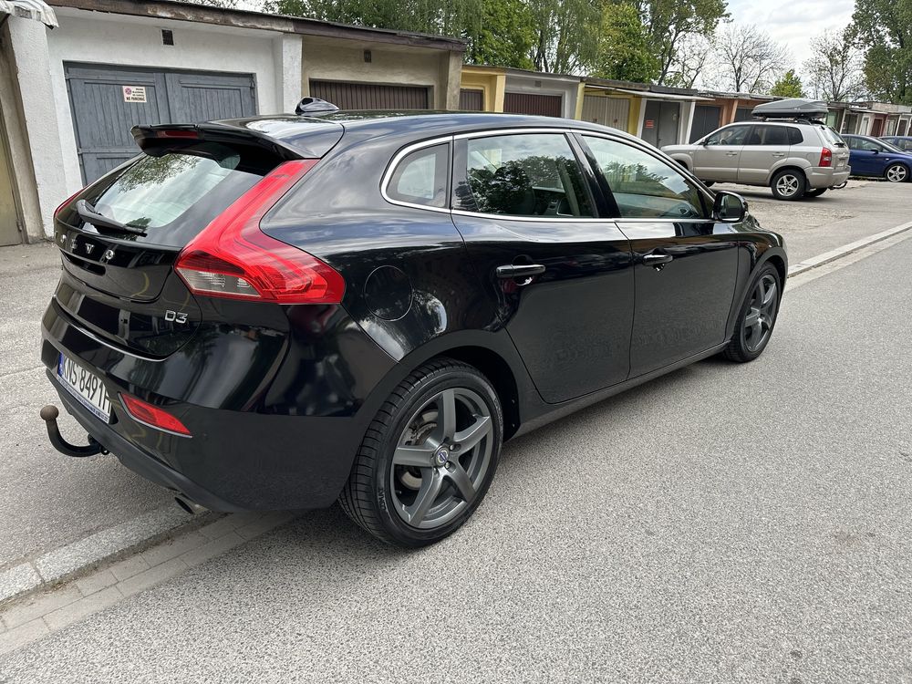 Volvo V40 D3 2013 ZADBANE!!