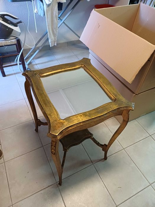 Mesa antiga com Tampo de Espelho