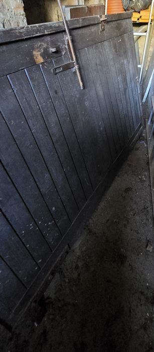 Drzwi garażowe używane