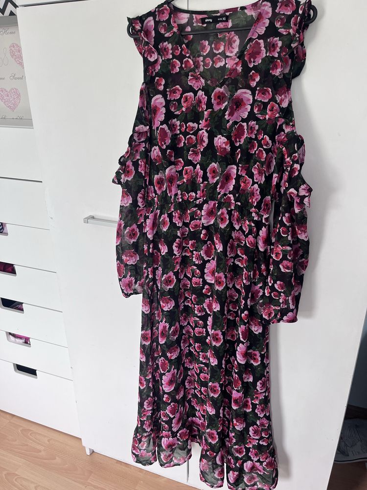 Sukienka damska sinsay w kwiaty rozmiar xs