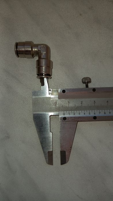 Фітінг пневмоінструмента  туманоутворення