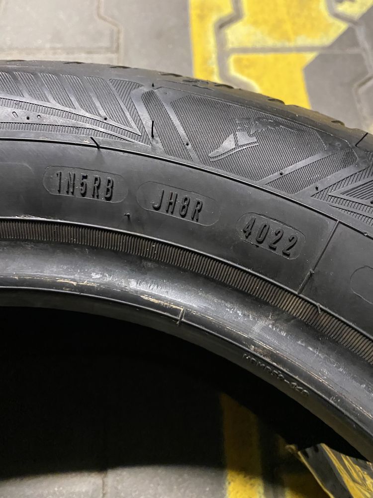 Goodyear Vector4season gen3 195/60/15 jak nowe