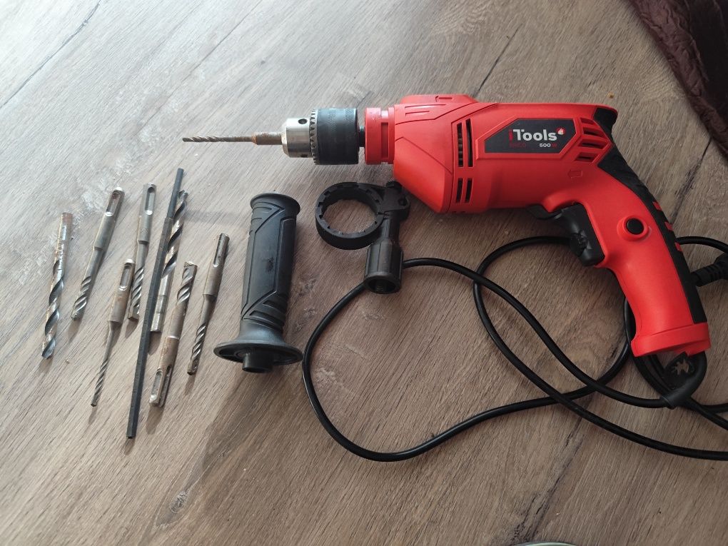 Furadeira tools usada