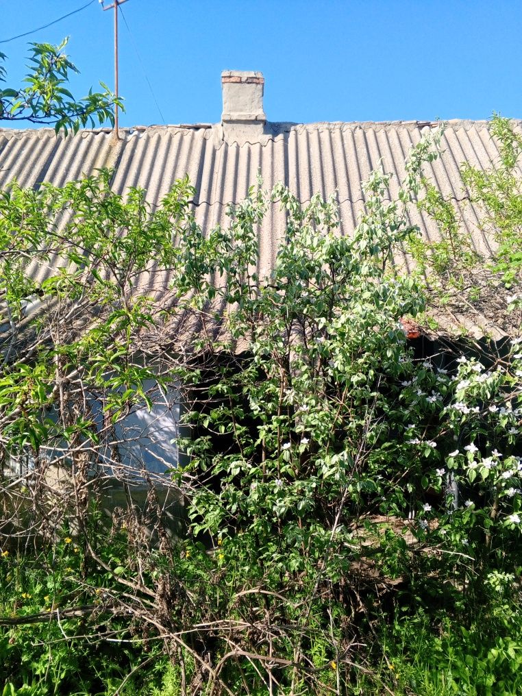 Продам дом -участок в городе под стройку